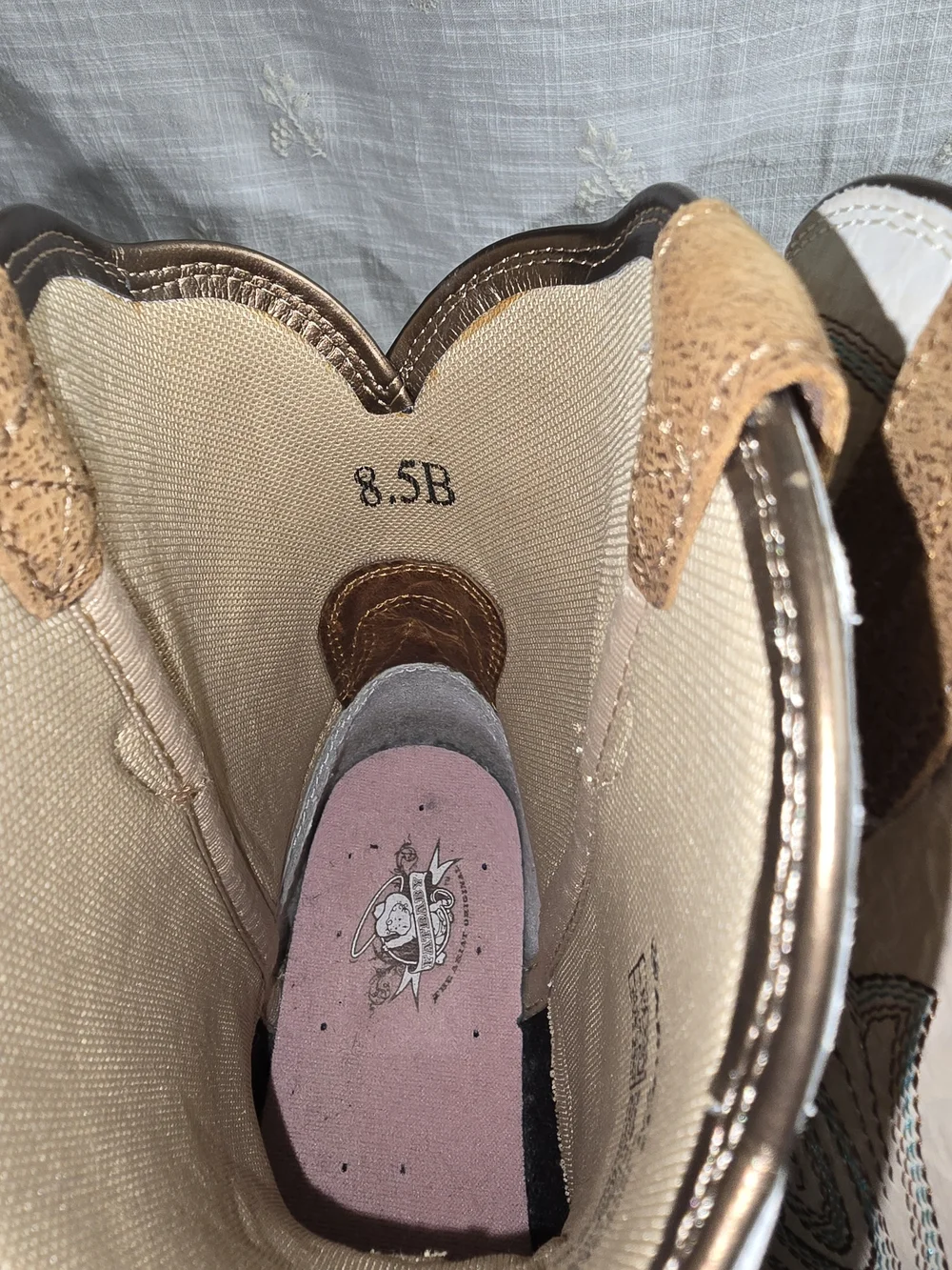 Womans Brown and Cream Western Fat Baby - Classic Cowboy Style - Picture 8 of 8